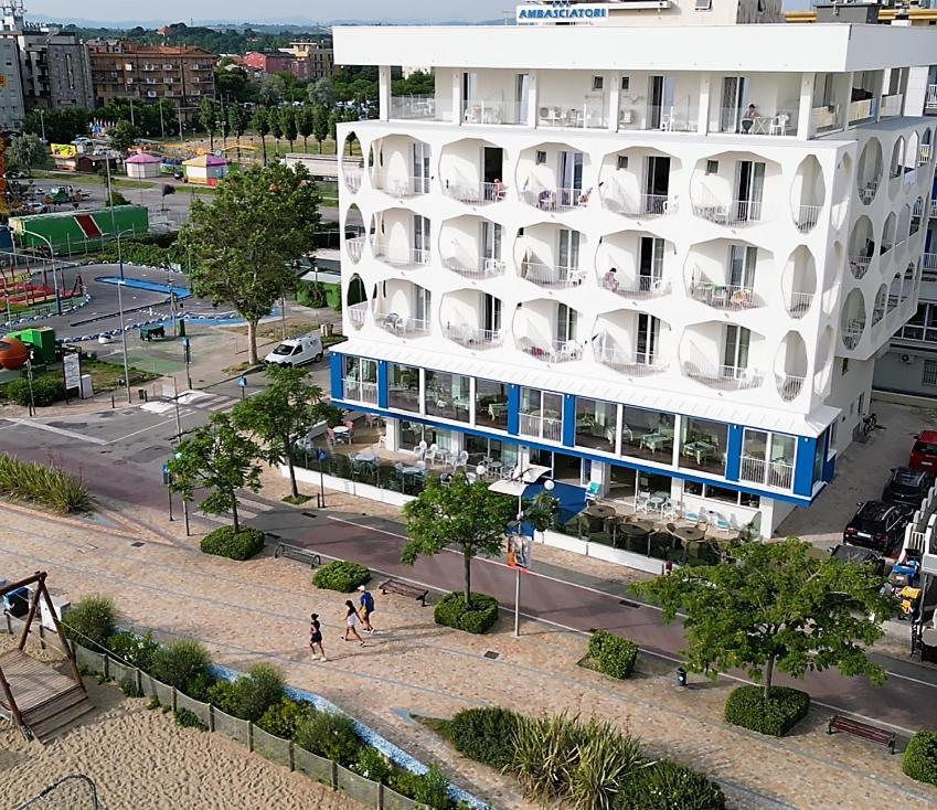 Ambasciatori Hotel - Beach Front -Breakfast Xxl & Brunch Until 12 30Pm Мізано-Адріатіко Екстер'єр фото